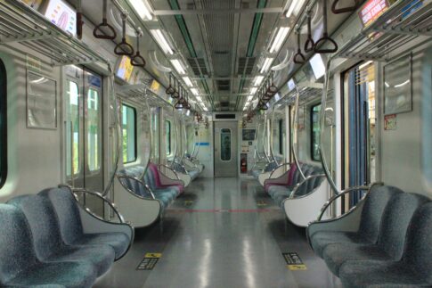 電車の車内